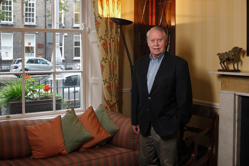 charles francis feeney net worth - Ilustrasi 3